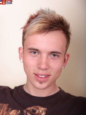 Blond twink jacking off